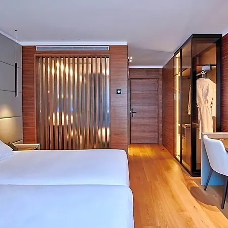 Mypalace Otel 4*